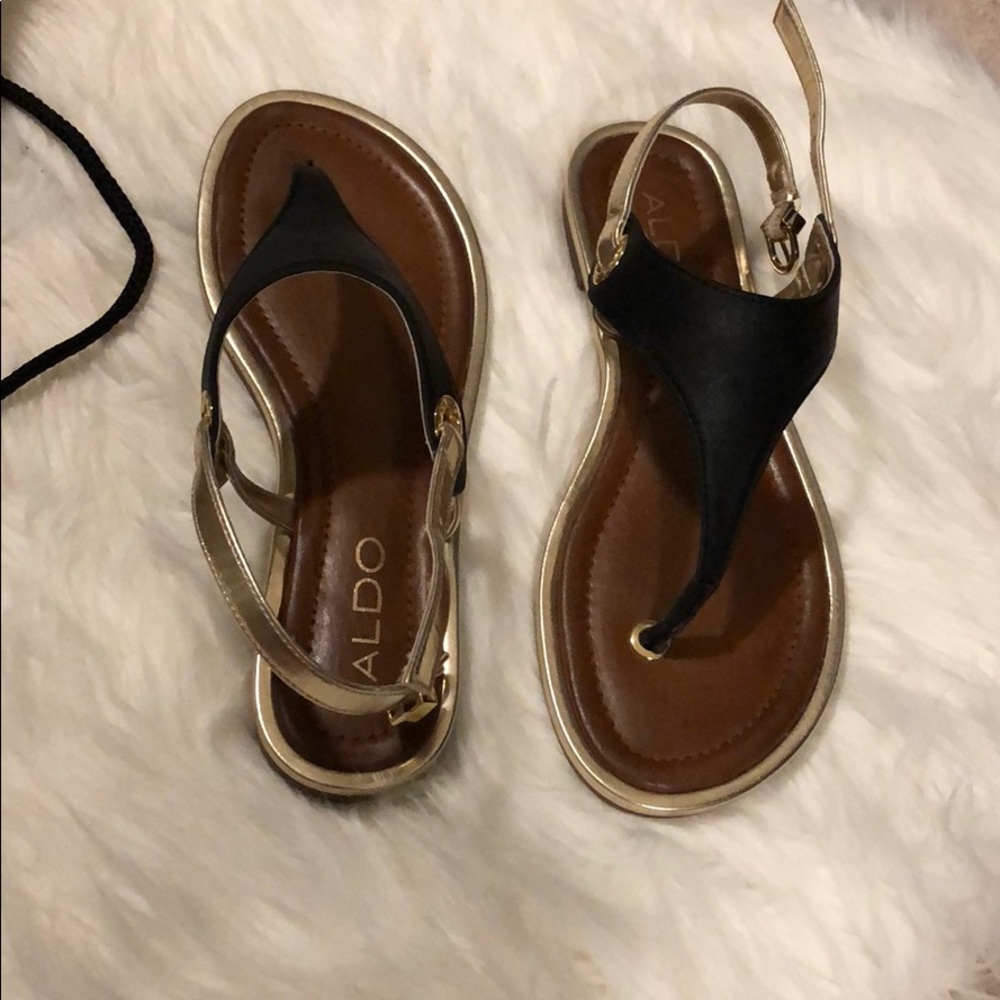 Aldo Black and gold sandals - Size 6